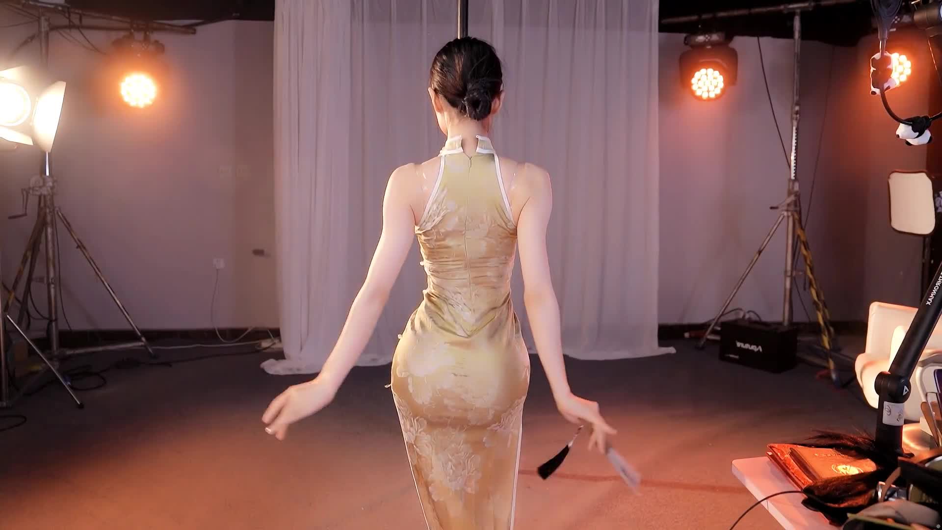 坏空空_2023-10-29_22-11-10_seg3 (11)