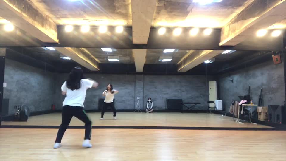 LINE_MOVIE_1542429998710