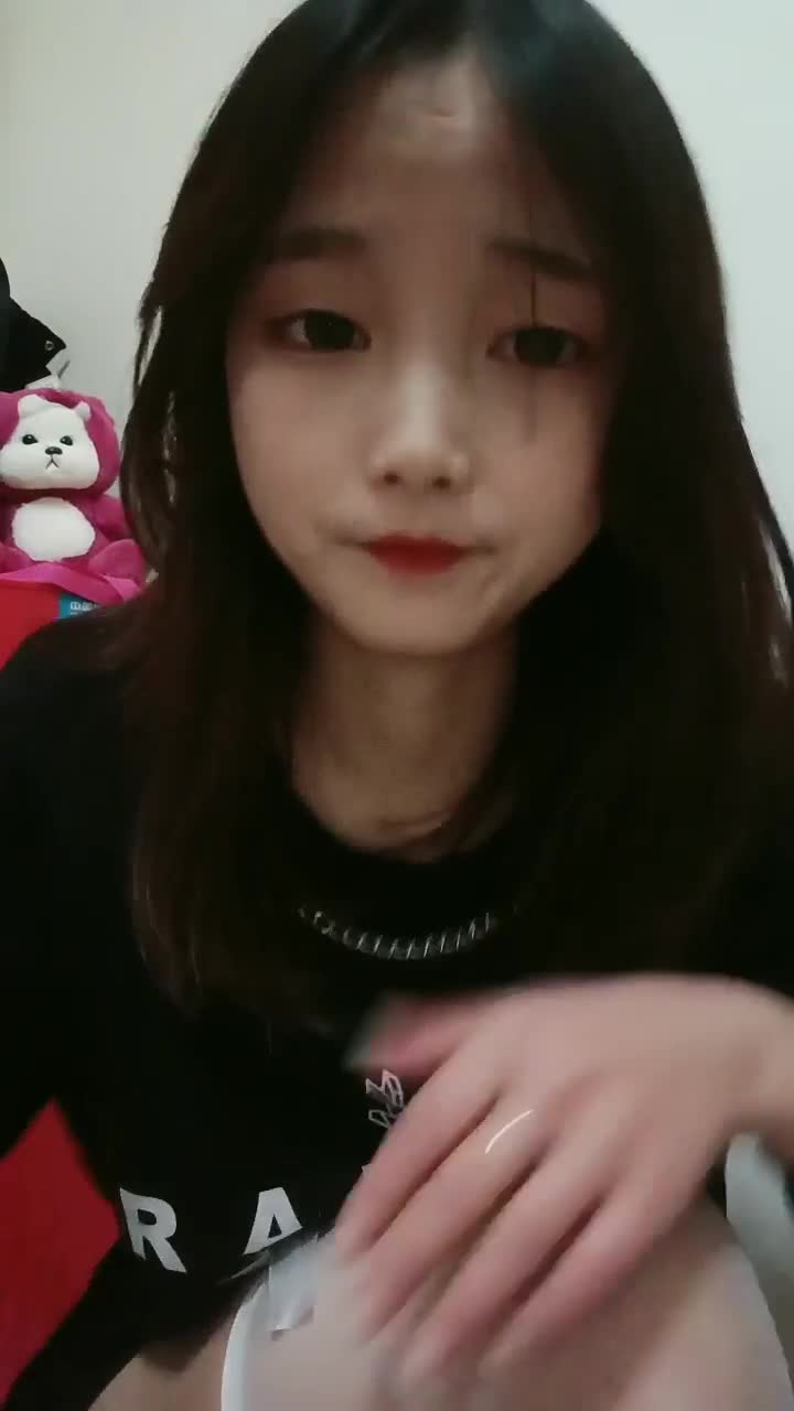 【曦曦不太会】超骚小美女~掰逼抠穴~道具自慰~口交无套啪啪【18v】 (13)