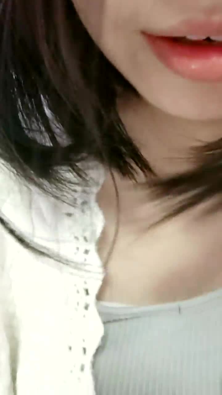 超嫩极品学妹【毛桃幺】极品粉嫩鲍鱼~真想舔一口啊~冒白浆【30V】 (6)