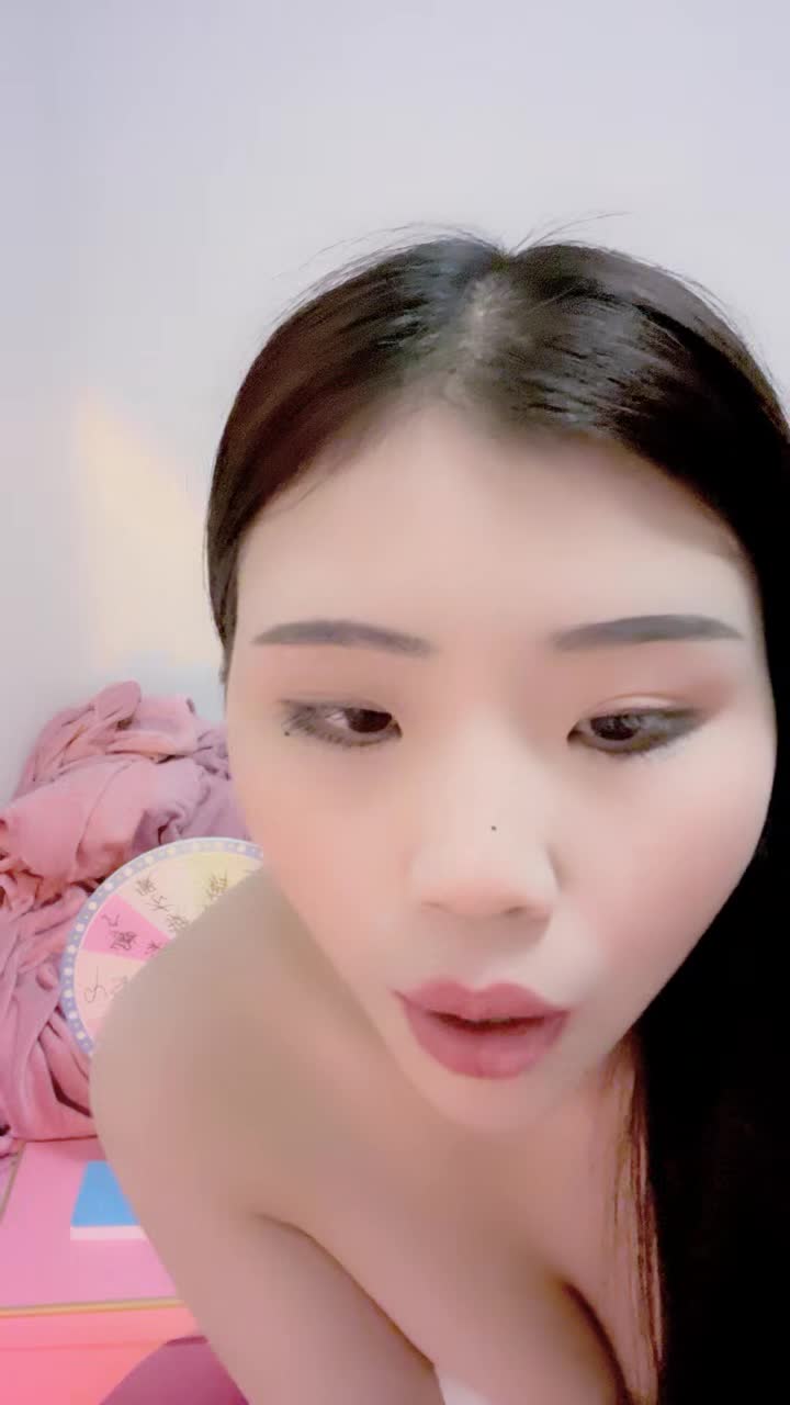 自录无水印【幺贝】P2 弹力十足的巨乳小白兔12月23-1月10【27V】 (2)