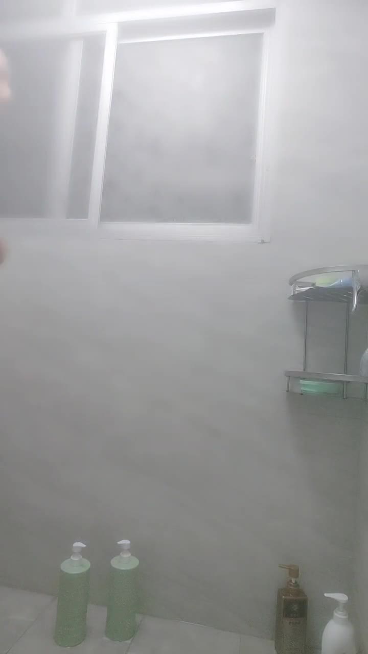 欠贷下海~【为生活陪大哥】罕见带闺蜜~服侍一男胸腿~足交【11v】 (6)