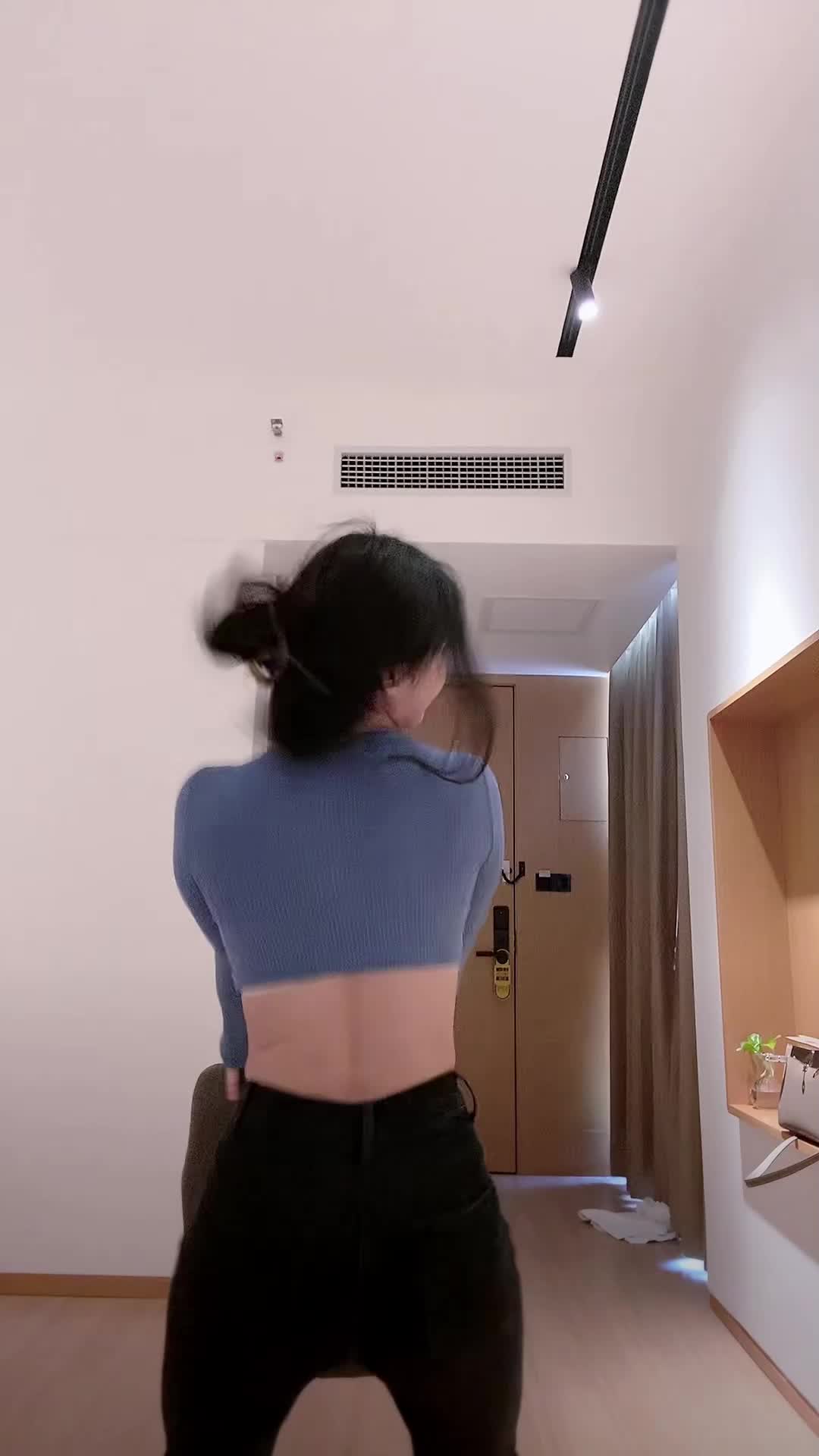 然儿宝 顶的带劲 热舞