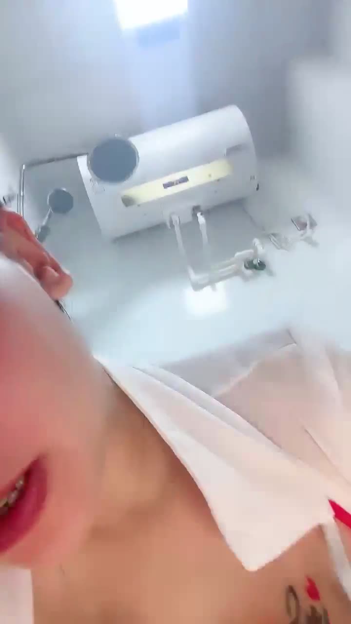 新合集！最美哺乳期少妇【东瓜哈密瓜】挤奶~道具~无套内射【30v】 (28)