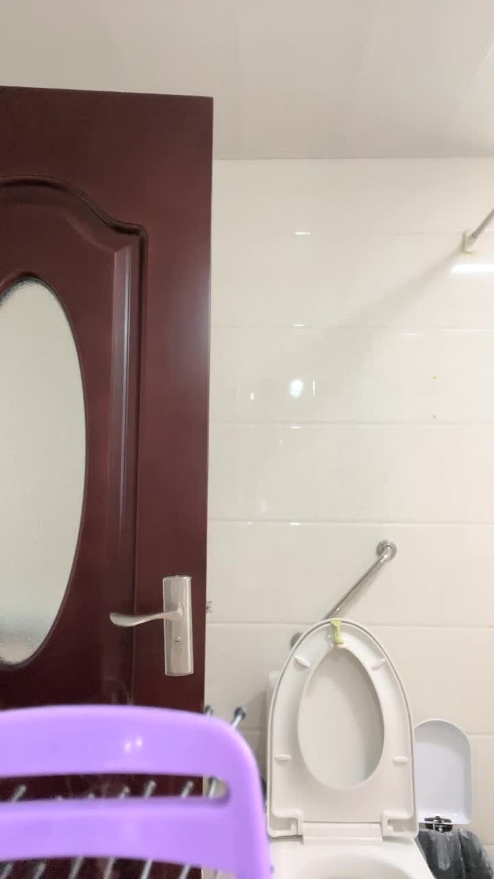 重坦学妹【枫糖2233】巨乳学妹~抖奶诱惑~跳蛋爽震 ~道具抽插~户外喝尿【43V】 (14)