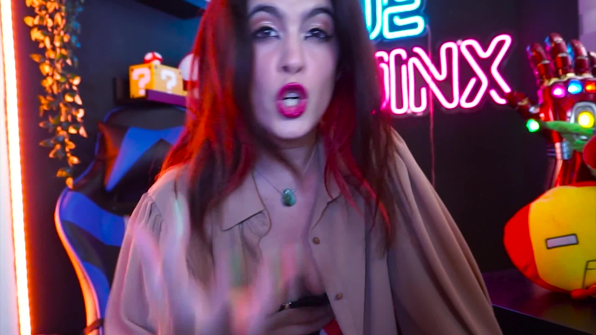 【自整理】倒立吃屌 巧克力黑屌4P三通骚货 带剧情【86V】 (37)