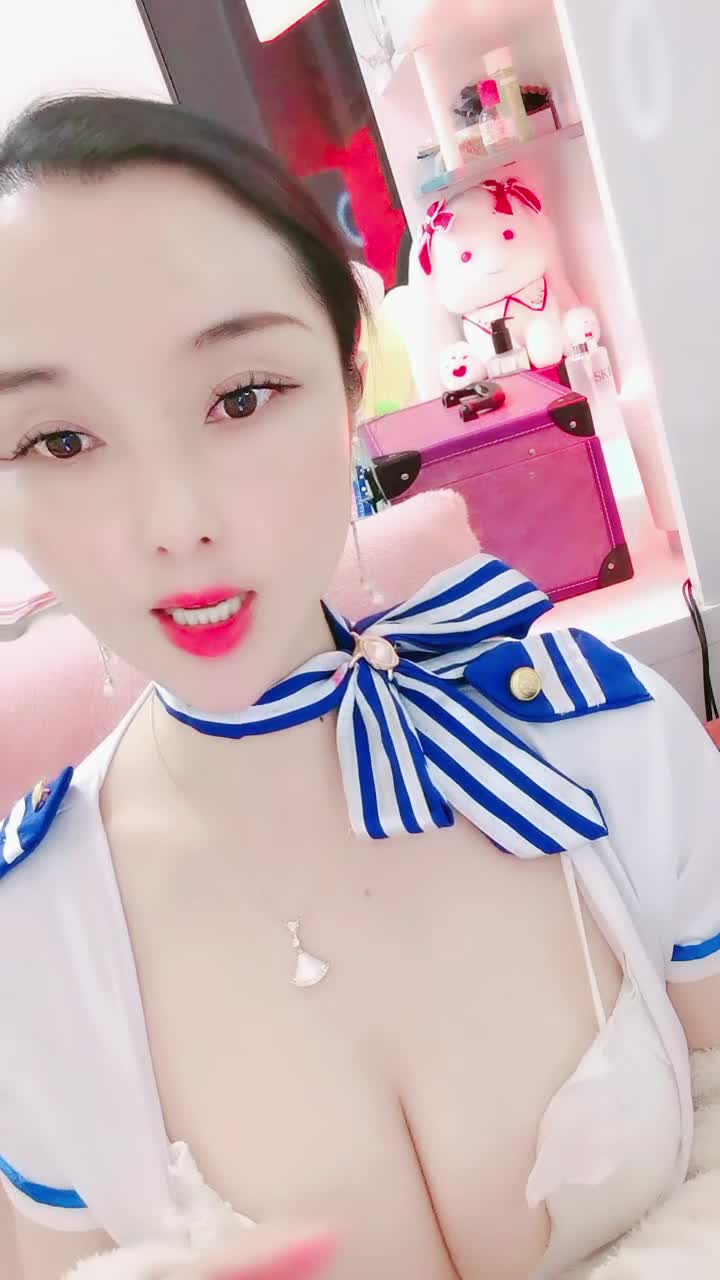 自录~高颜值绿播【莞式技师全套服务】空姐制服~雪白大奶~聊骚【11V】 (10)