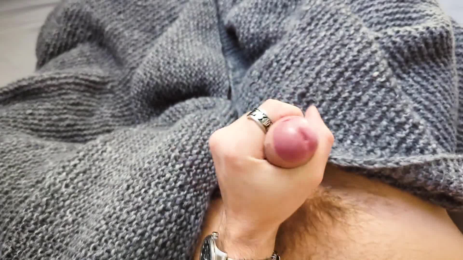 【自整理】这个有点猎奇了，大鸡巴帅小伙不爱真逼爱假逼，天天用鸡巴操不过瘾还上嘴舔！【140V】 (20)