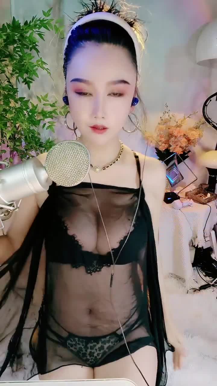 才艺主播【可可爱唱歌】唱歌跳舞 跳蛋自慰【12v】 (10)