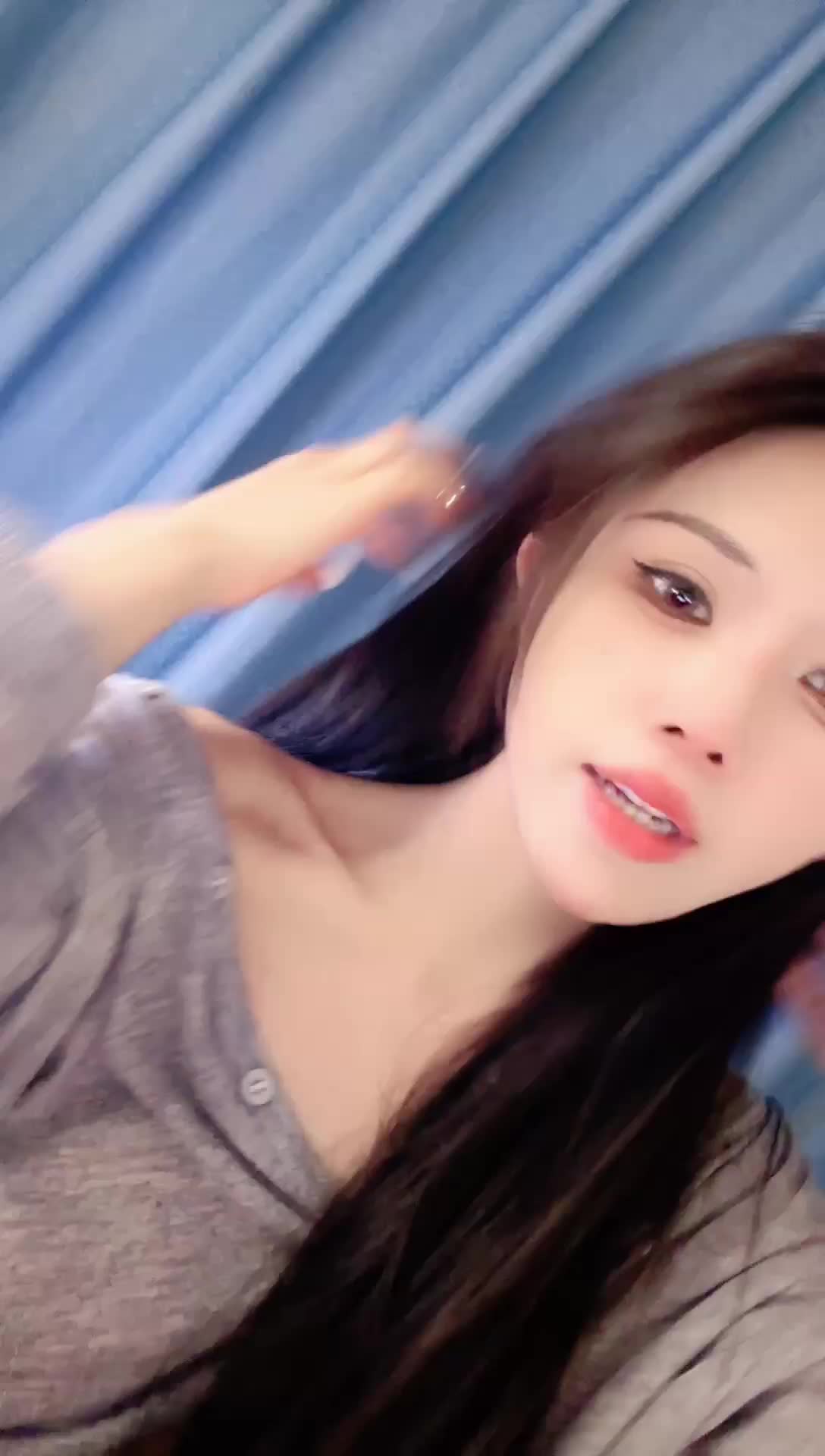 前凸后翘 抖奶扭臀艳舞【蕾娅】令人窒息~精子要被掏空【10v】 (10)