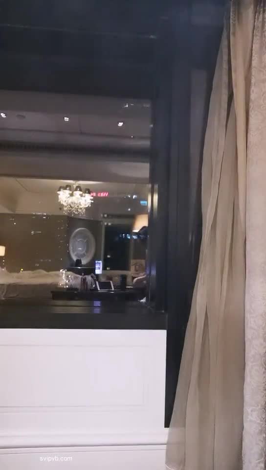 前凸后翘 美乳御姐【幽幽大美女】部分收费房 性感裸舞 自慰诱惑【56v】 (56)