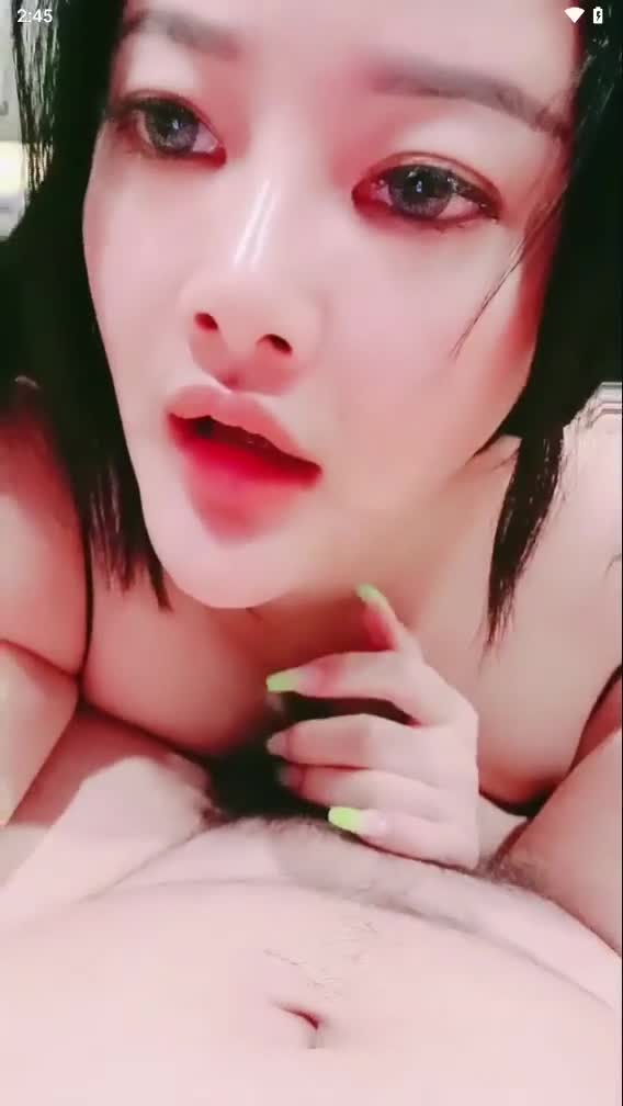 微胖巨乳尤物【桑桑】道具自慰喷水~稀毛极品馒头BB~逼脸同框道具自慰~啪啪【12V】 (12)