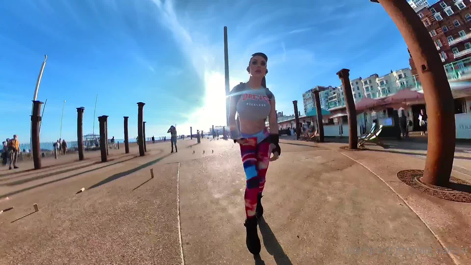 欧美大奶喜欢女女自嗨的博主Emily Balfour合集【445V】 (164)