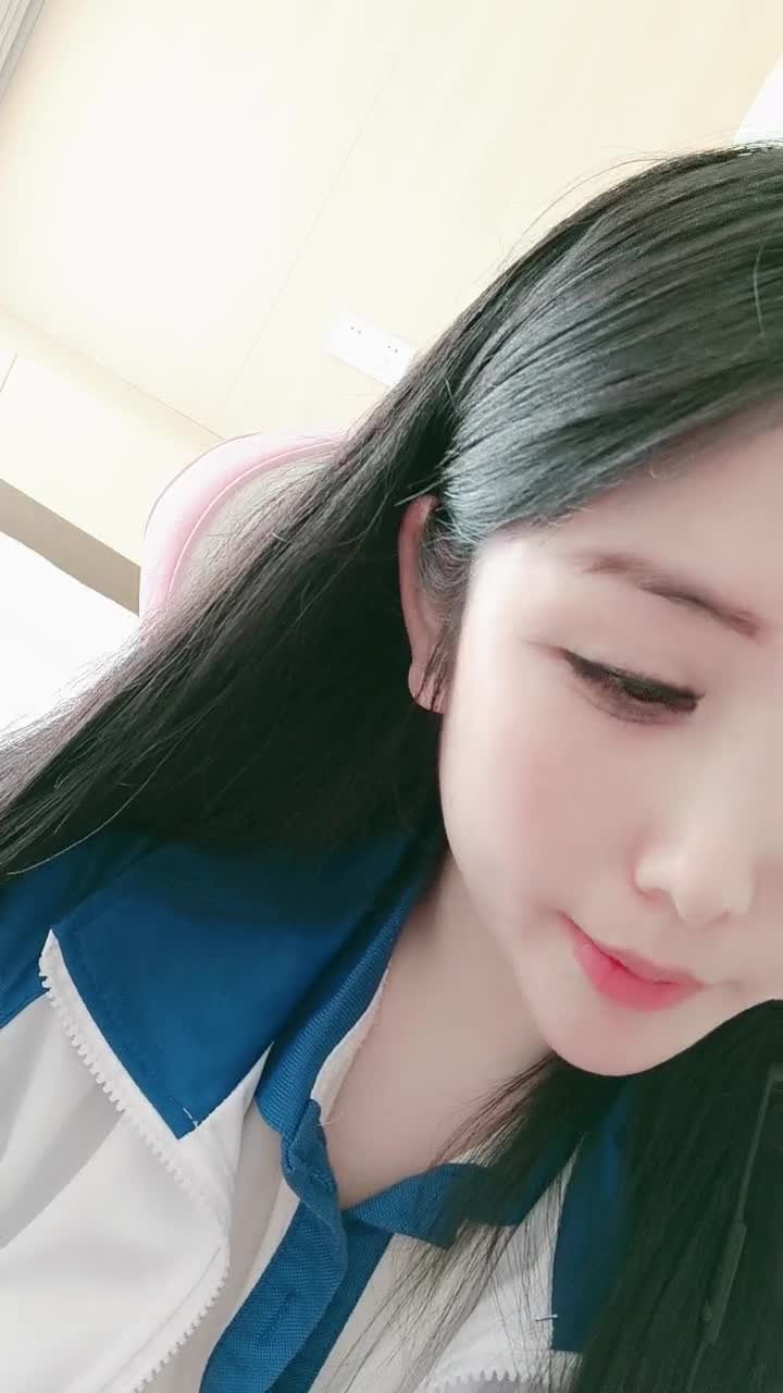 学妹特困生】线上聊骚~线下约炮【11V】 (6)