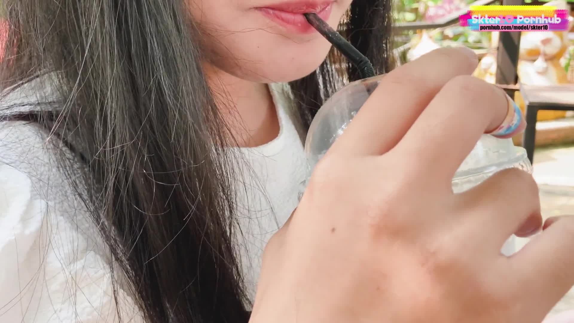 【自整理】有露出癖的老婆戴着无线跳蛋逛超市，我在后面用手机把震动频率调到最大！【200V】2 (28)