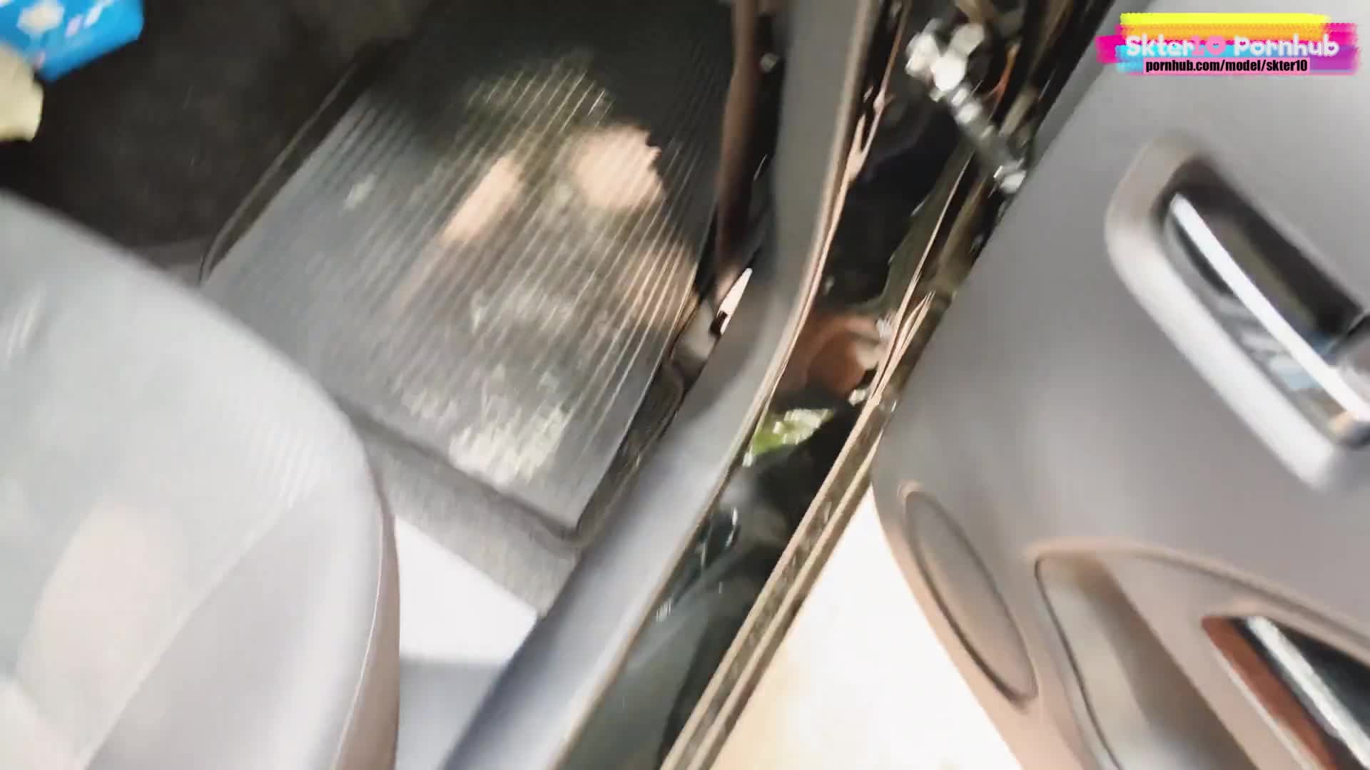 【自整理】有露出癖的老婆戴着无线跳蛋逛超市，我在后面用手机把震动频率调到最大！【200V】2 (71)