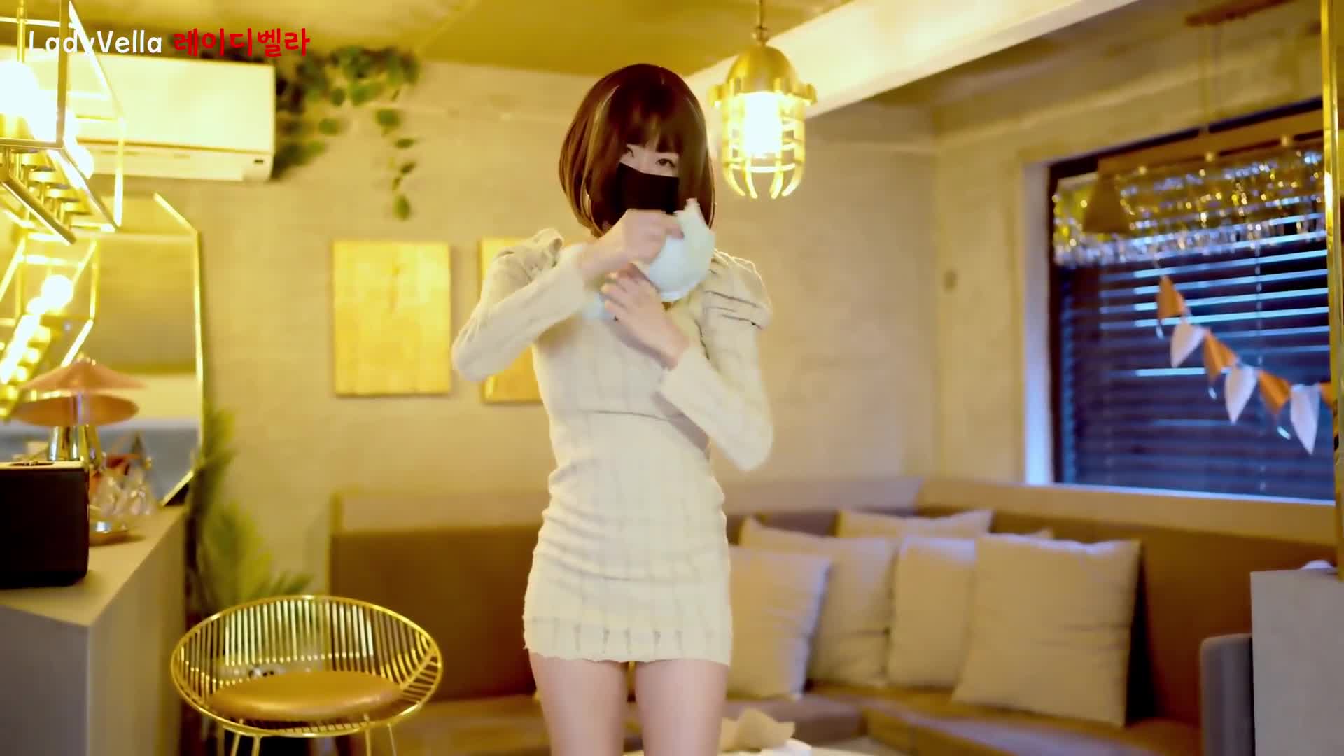 【LadyVella】 【solle21】抹油热舞 及付费大尺度福利合集【100 v】 (95)