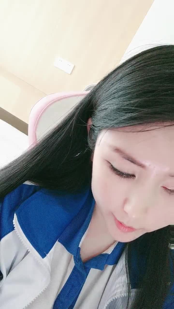 学妹特困生】线上聊骚~线下约炮【11V】 (7)