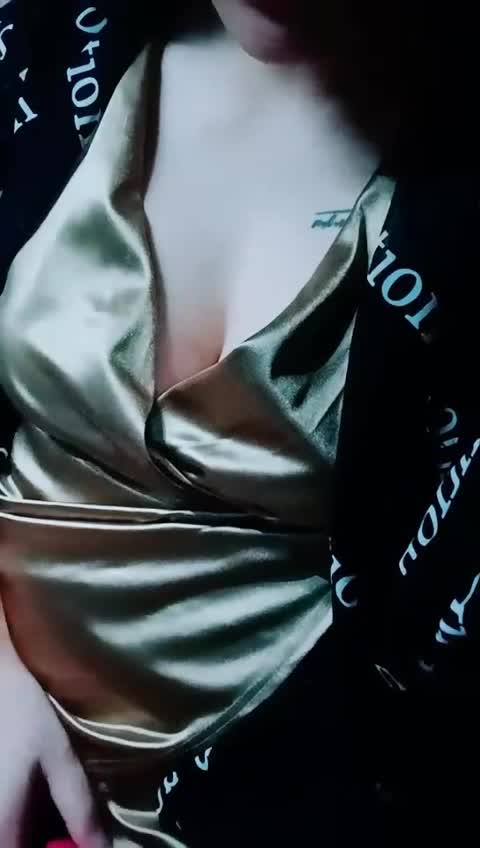 【雪儿老师】G奶滴滴女司姬~沟搭乘客~无套车震【29V】 (29)