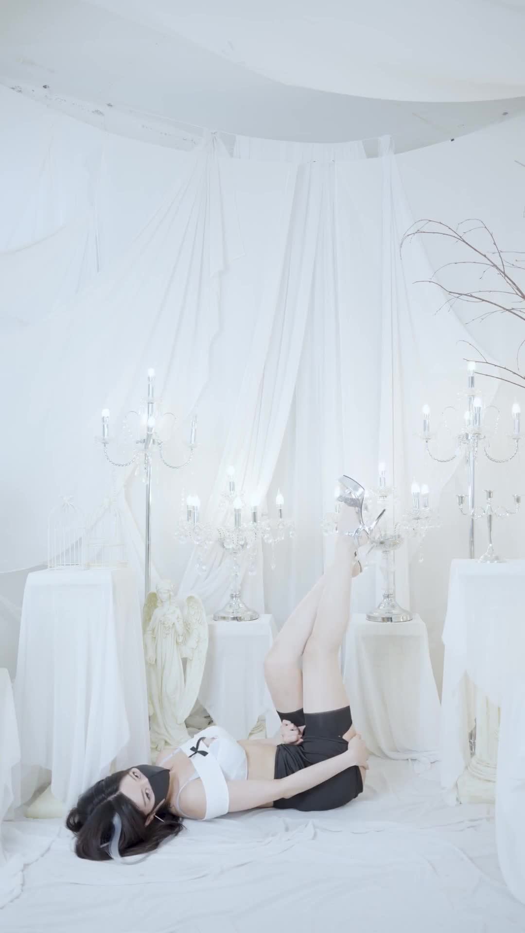 【LadyVella】 【solle21】抹油热舞 及付费大尺度福利合集【100 v】 (75)