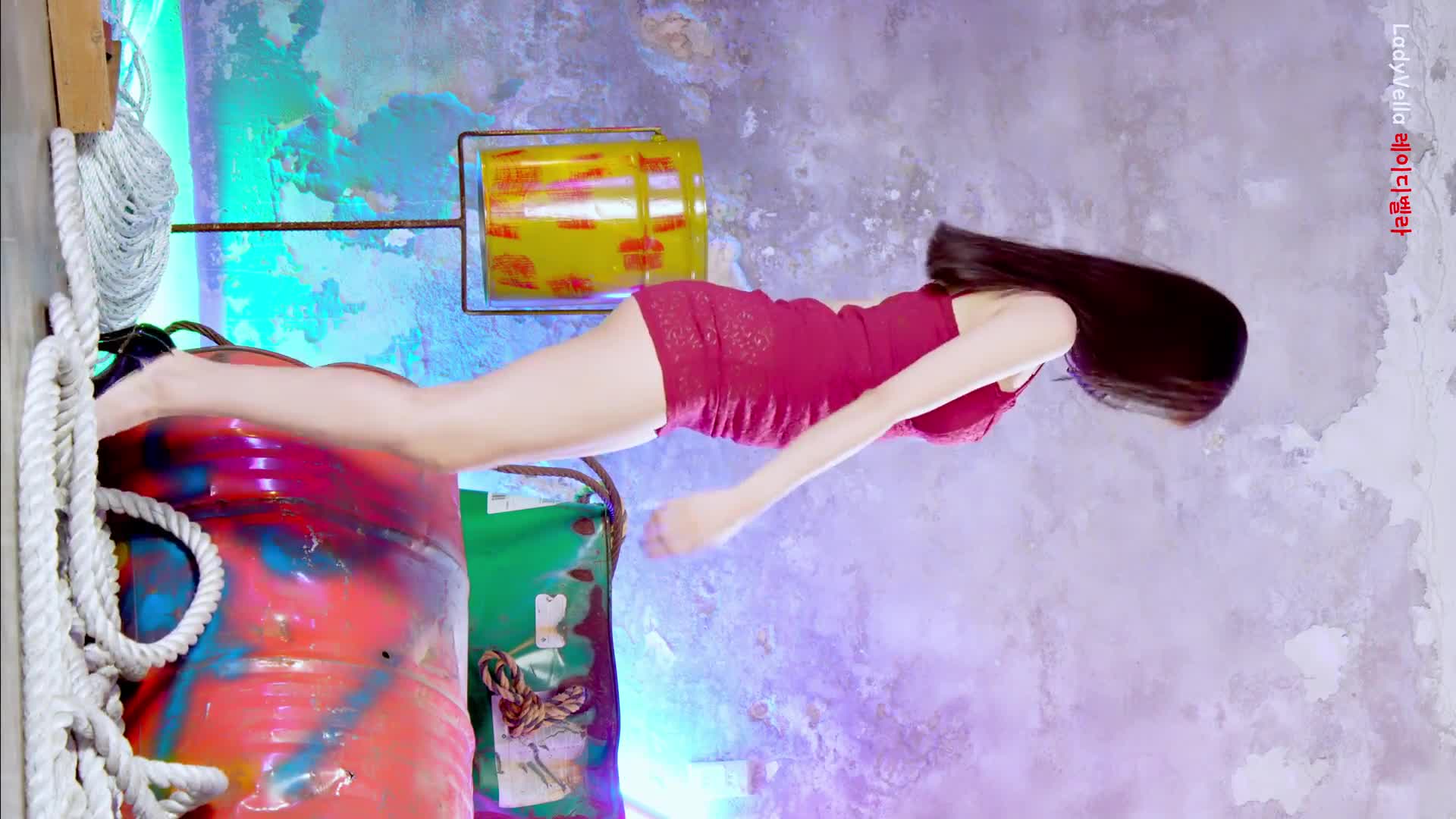 【LadyVella】 【solle21】抹油热舞 及付费大尺度福利合集【100 v】 (97)