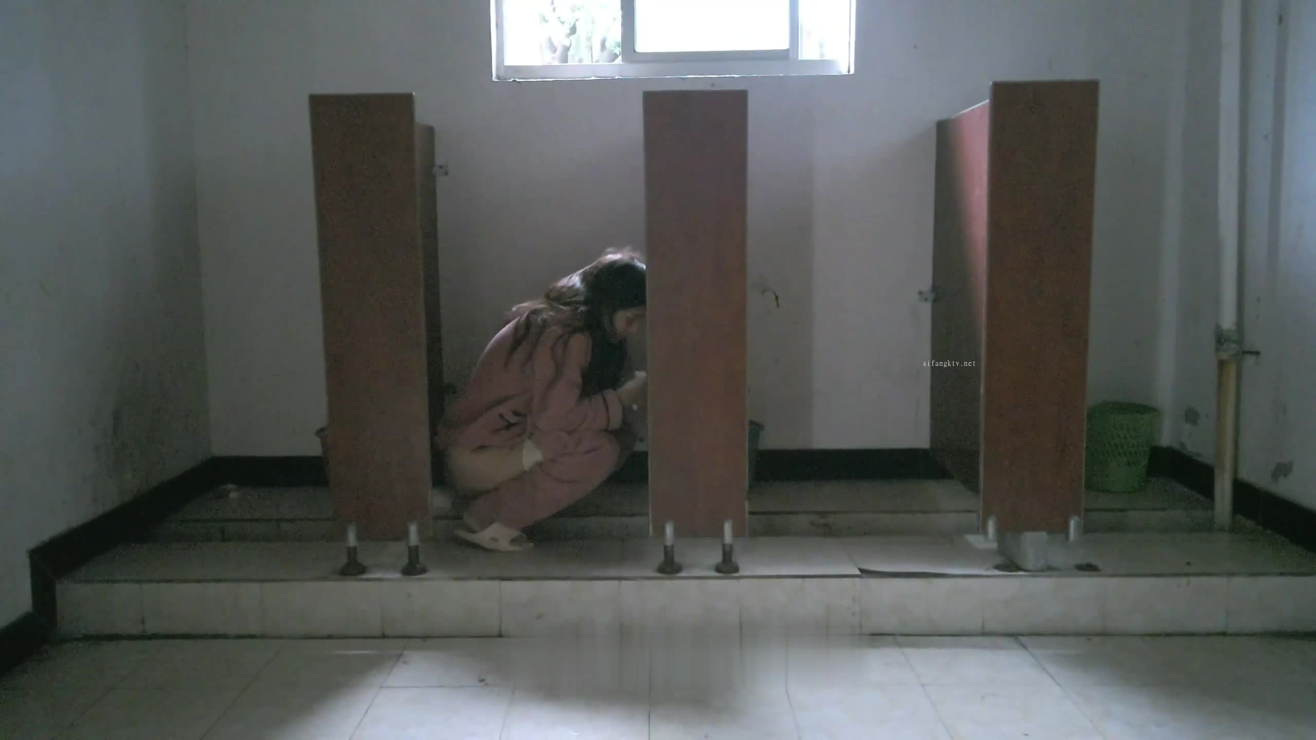 佼佼者全景厕拍第4期-1镜4位置【27V】 (1)