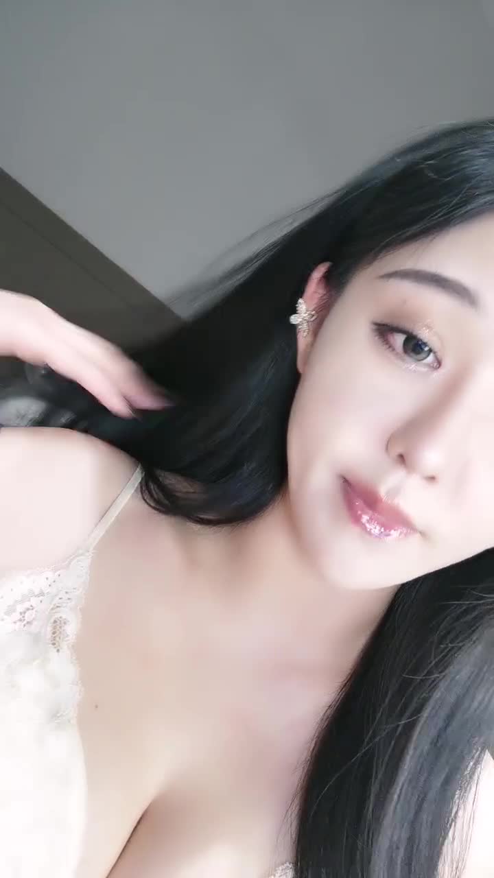 自录~极品绿播【Z】聊骚~性感诱人【12V】 (11)