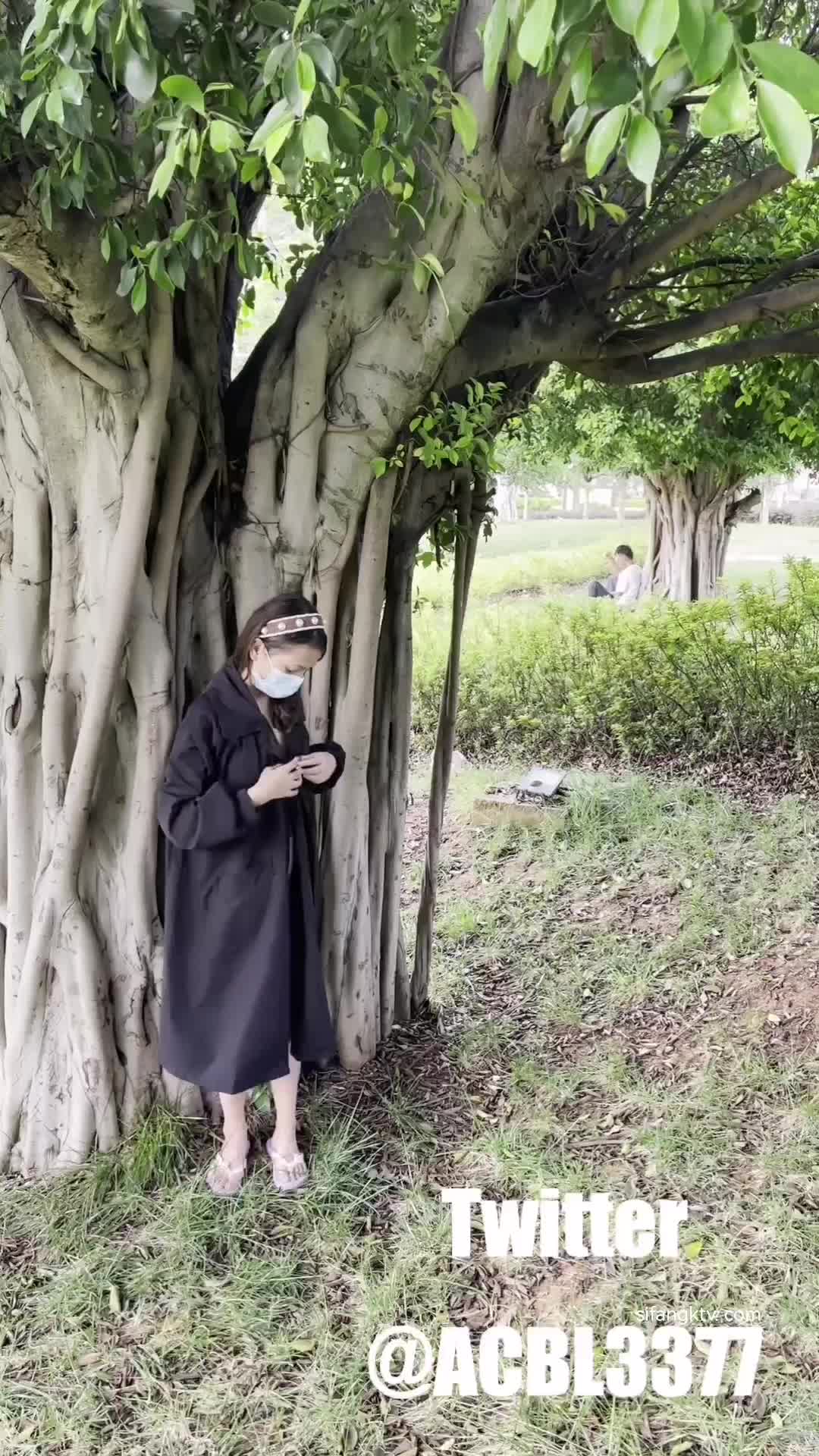 露出大神菠萝公园全裸露出挑战