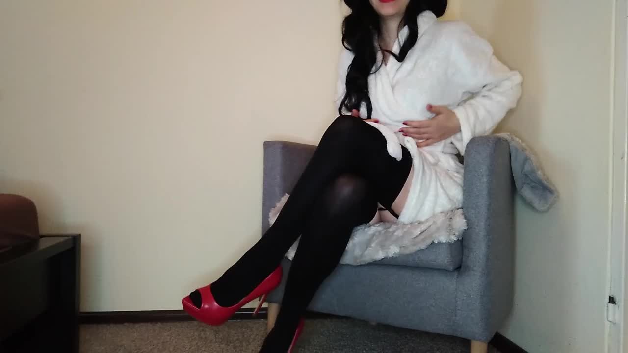 ROLEPLAY. Sąsiad usłyszał moje głośne jęki i wpadł do mnie zwalić kutasa ：) (657ca99c7d870)