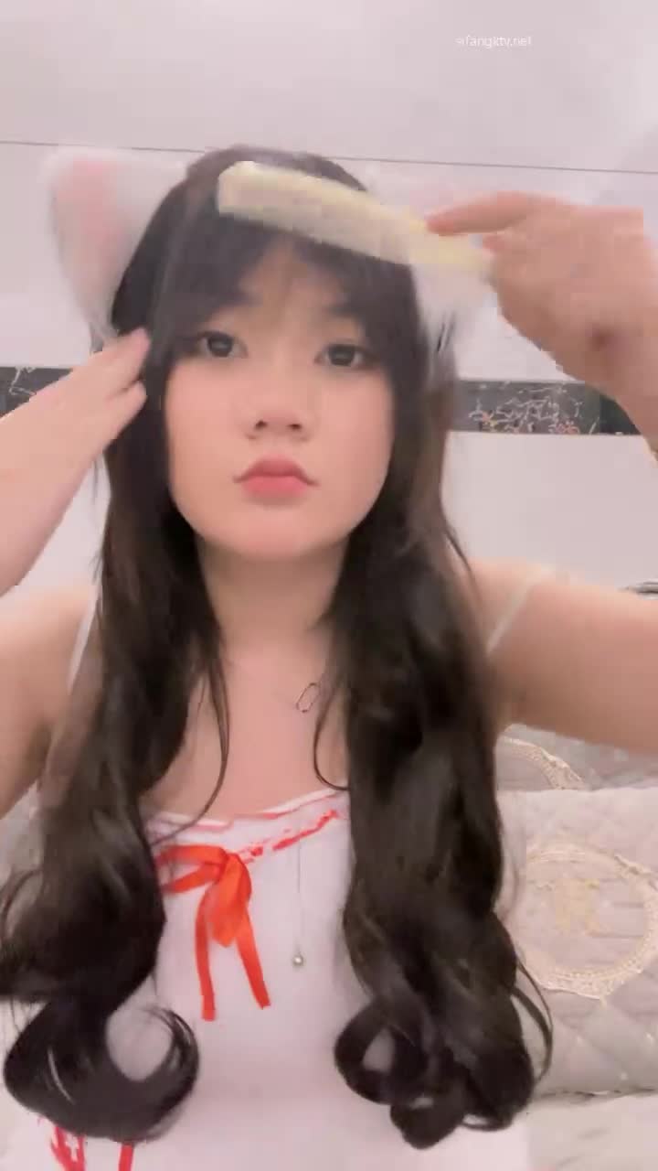 【一团小芸芸】童颜巨乳学妹~抖奶热舞~无套爆操~狂射【14V】 (9)