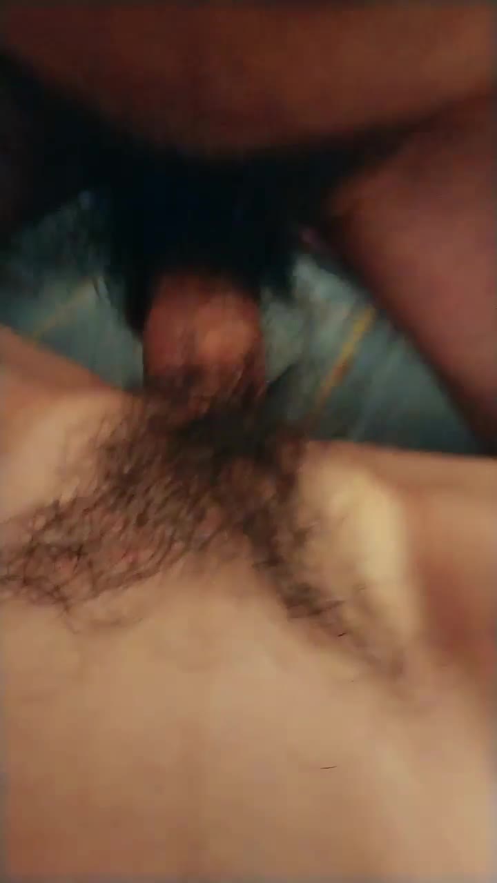 19岁清纯妹~宿舍当炮房【黛黛子】 被大屌无套狂操内射 足交口交花样百出【20v】 (18)