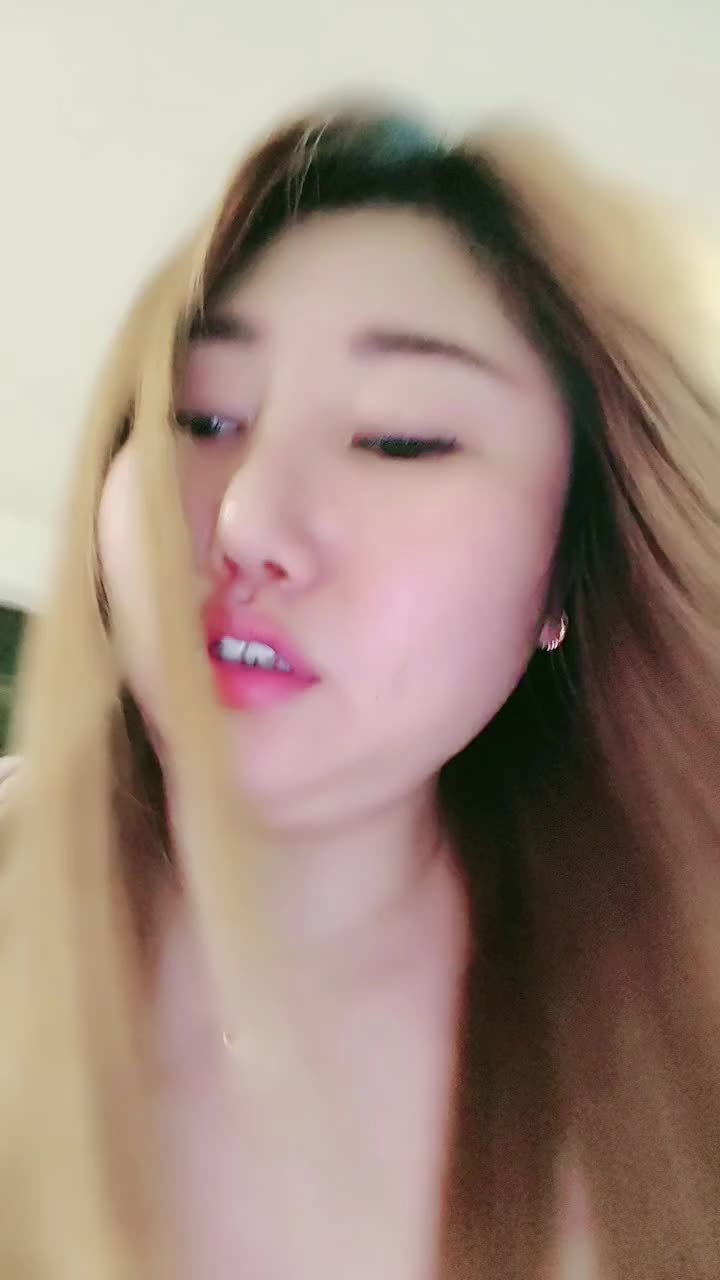 F杯乐乐】真是又白又大又圆又软~模拟口交~闺蜜上阵【10V】 (5)