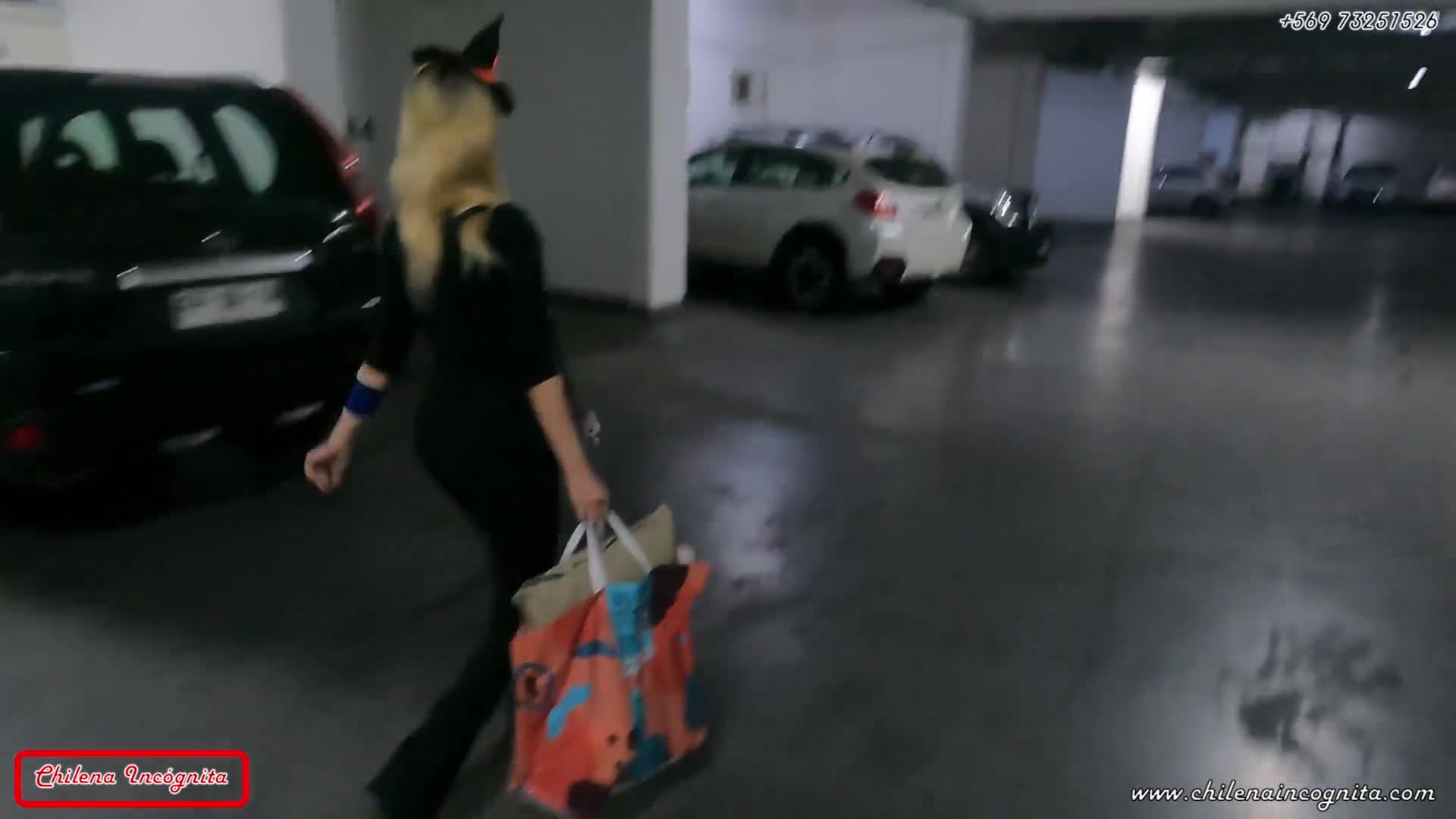 Bruja sexy es follada en estacionamiento - Publico - A esta zorrita le gusta el pene (ph634711fbbf5b2)