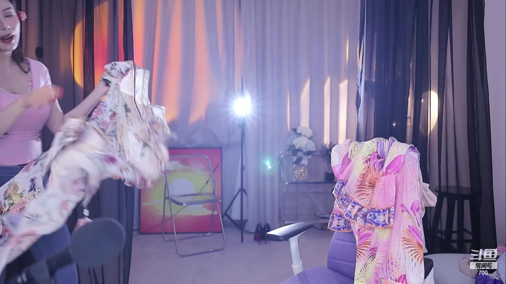 斗鱼三骚七哥张琪格呀 2024年2月直播切片及热舞合集【87V】 (10)