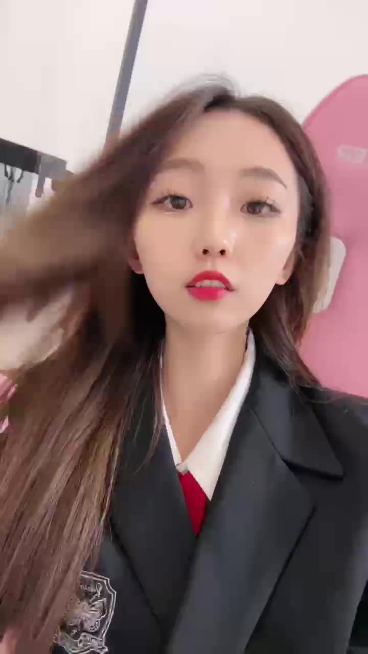 18一茶_坏学姐的特殊榨傻逼是没法体验当一个男人的快感_的你们的快感只能被K黑皮鞋草狗菊菊花一松一紧夹紧学姐的整_只鞋_POV