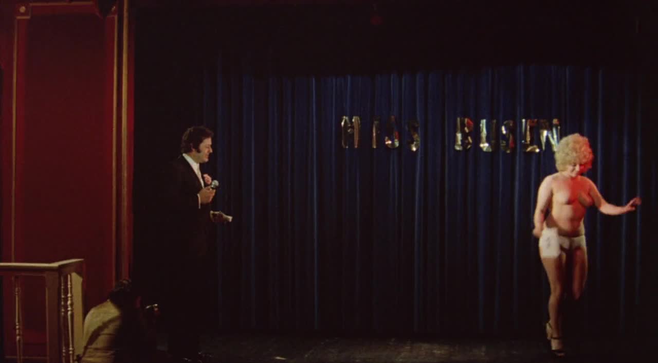 复古四级囚禁1980.高清修复版.内附中文字幕，漂亮总统被政变士兵囚禁在荒岛上遭遇蹂躏玩弄，极品身材啪啪猛操