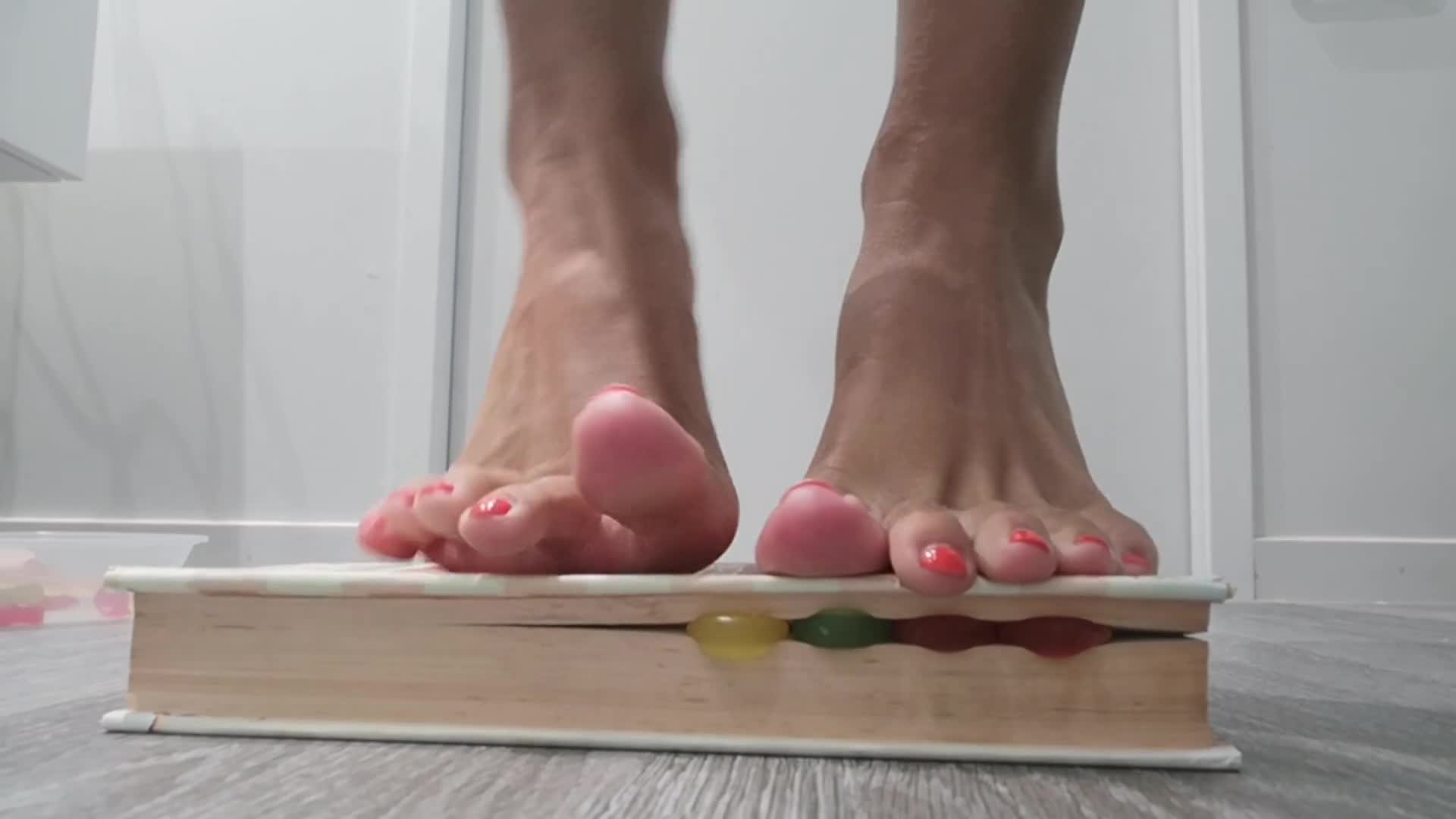 Candy Squishing (ph5c7ca33371d49)