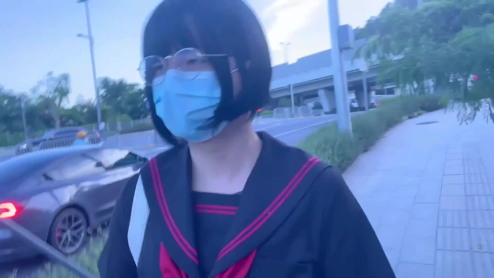 主人的奇怪任务之二第一个地点要故意走光、M字腿;第二个要把裙子脱掉后走去第三个地点(两点之间至少50m以上且不能是直线)放置2min然后回第二个地点脱掉上衣露出