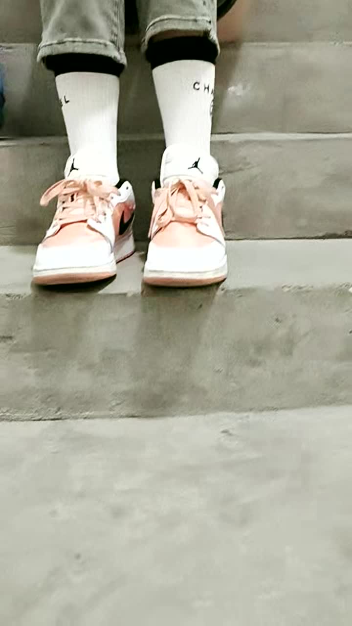 户外露出野战【今天播户外】网吧~电梯口 走廊~啪啪直播大秀[20v] (17)