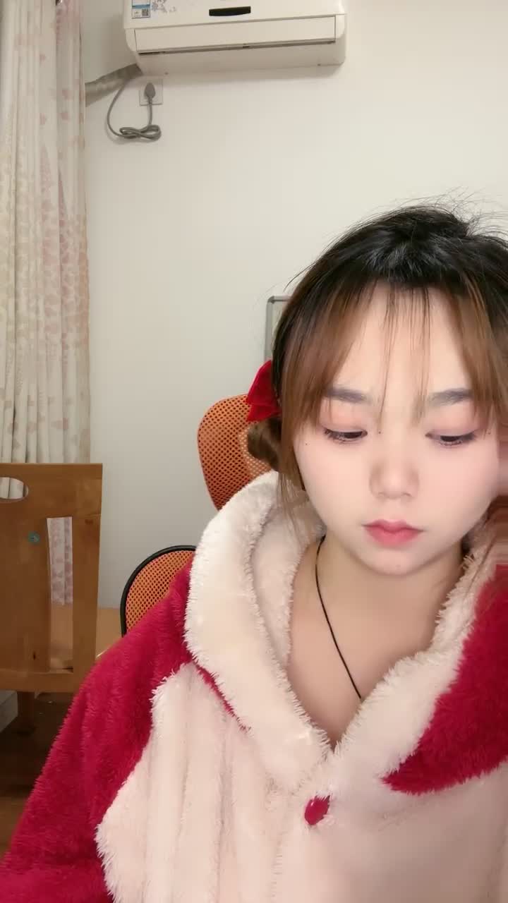 2048.cc-肤白貌美极品靓妹 绝对美人坯子 巨乳肥臀~道具狂插流淫水白浆~爽的一逼