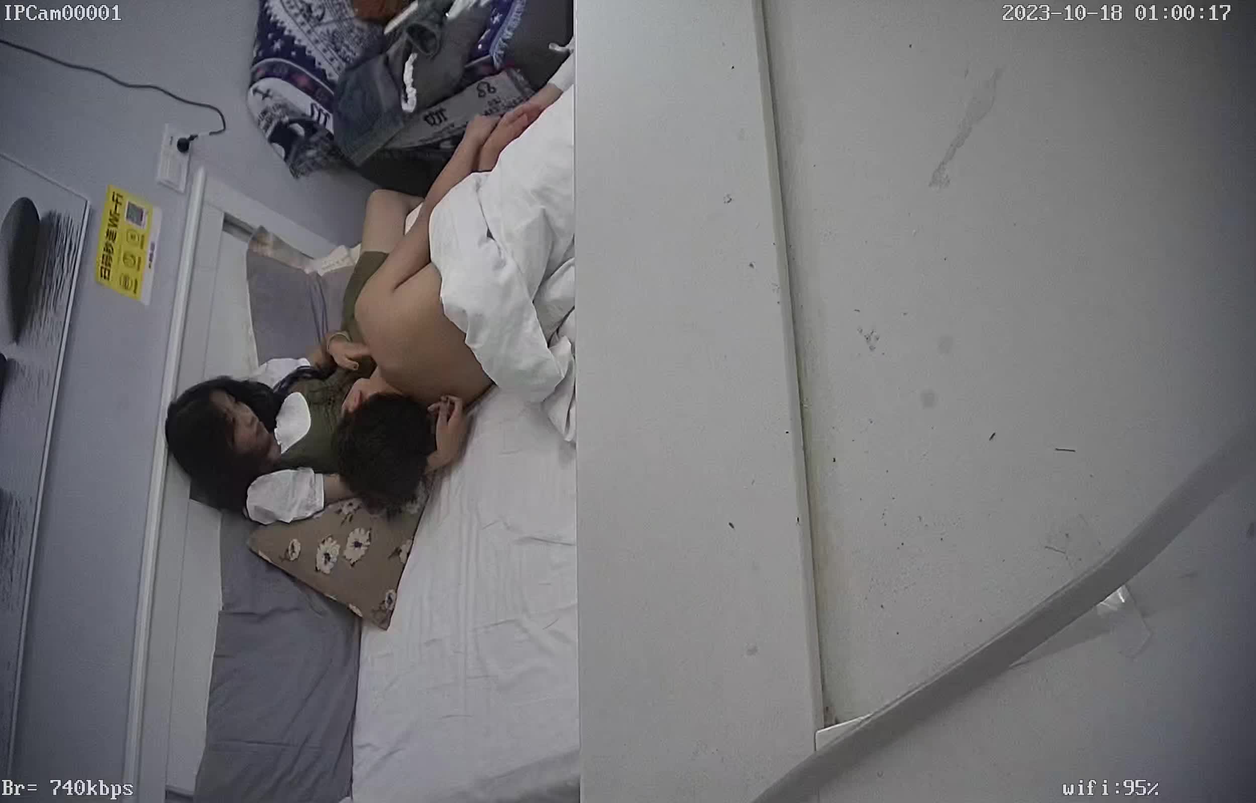 20231018-005929-010929