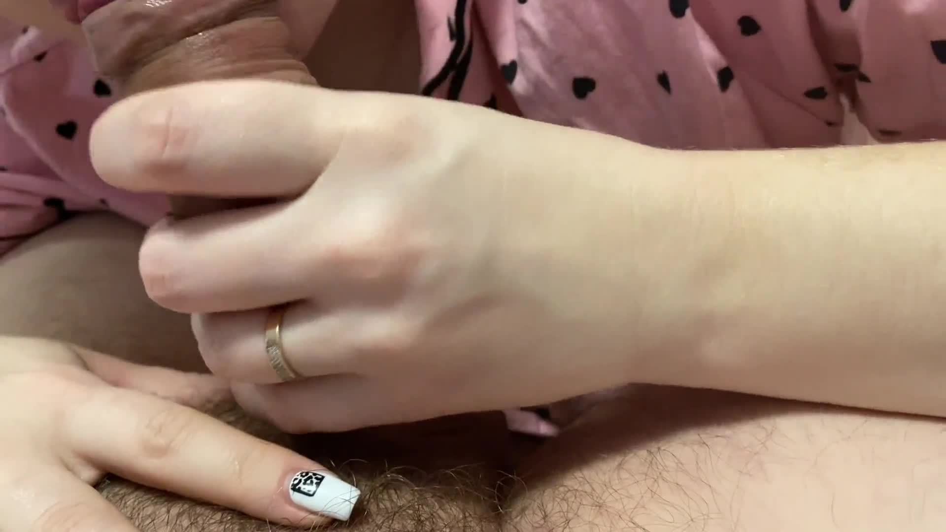 Night blowjob before going to bed - cum in mouth and went to bed (64610b56d6786)