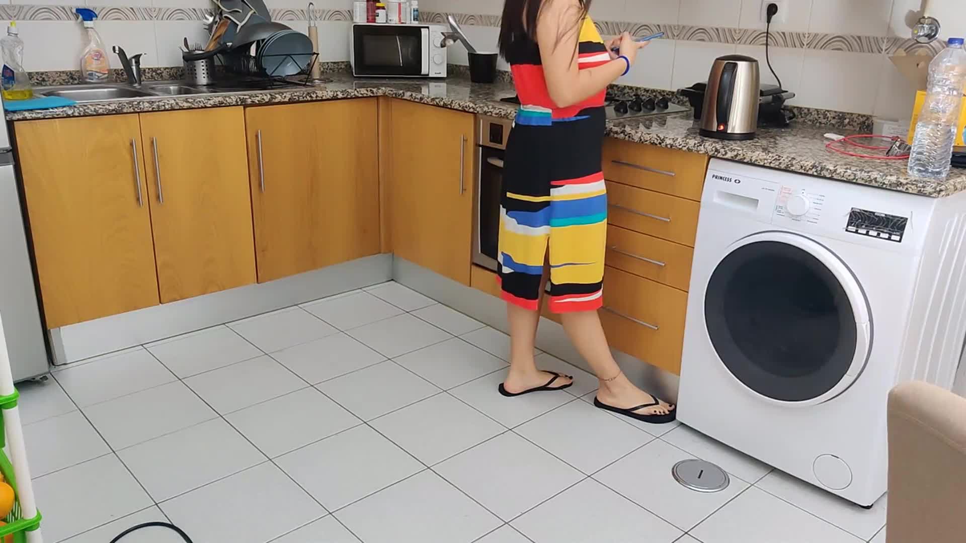 0107 - Cuckolding horny mature doing savage 69 (ph6298d13f00c3f)