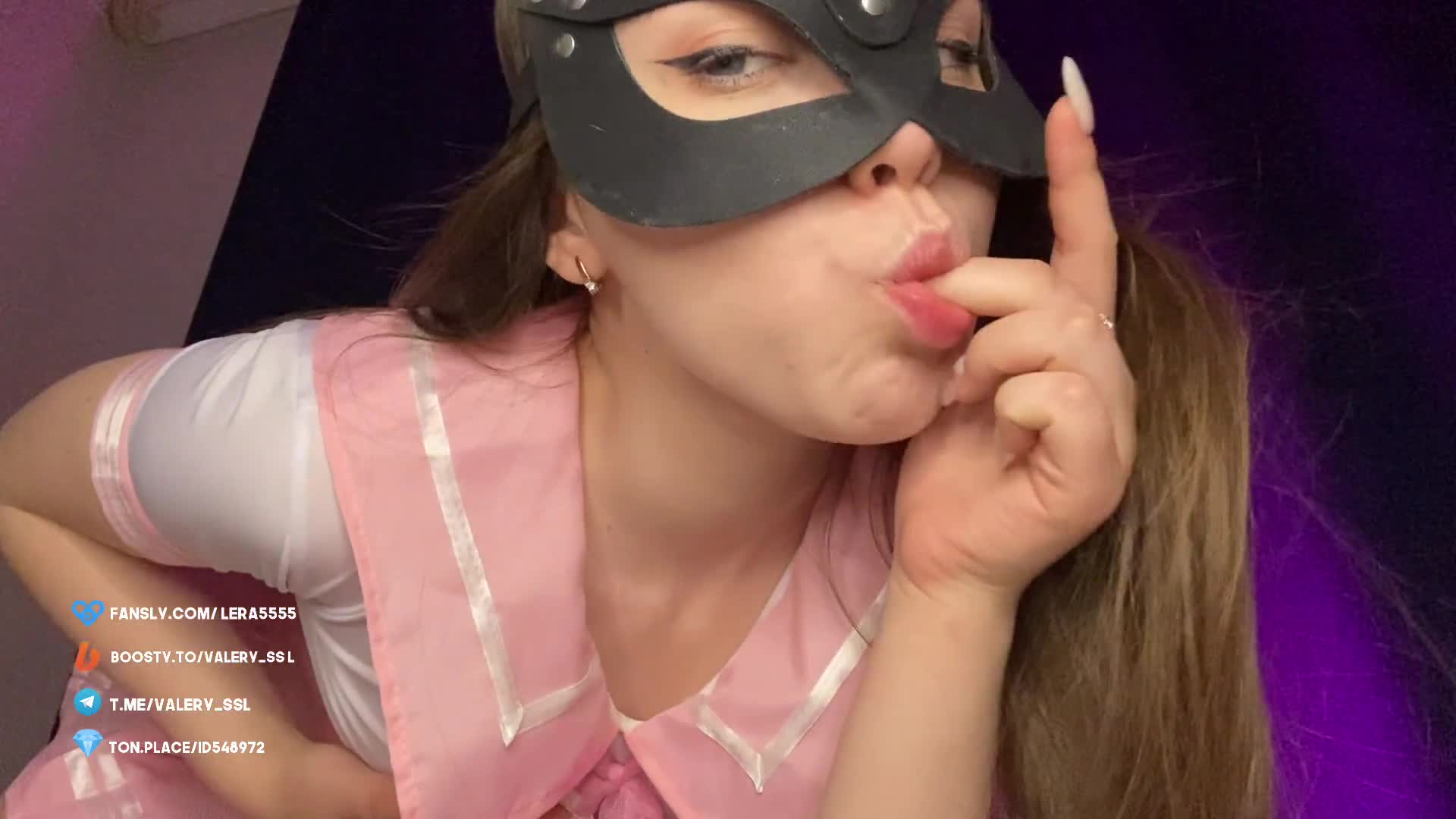 0026 - Exciting slut fucks her ass and pussy with a big dildo (644fec8e4b52f)