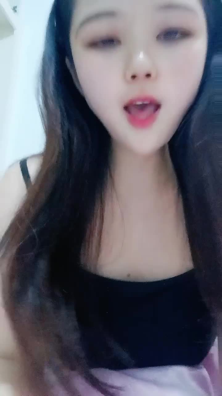 国产主播-嫩白娃娃脸，还有奶水-少妇媚媚【22V】 (21)