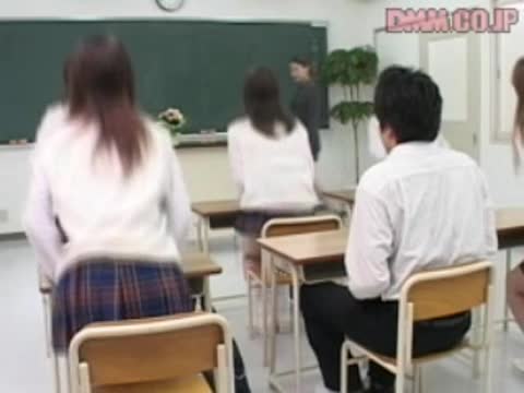 MDP-110(mdp110)[MOODYZ]チンポを見たがる女たち1学校編「2003年MOODYZ大賞作品部門特別賞受賞作品」