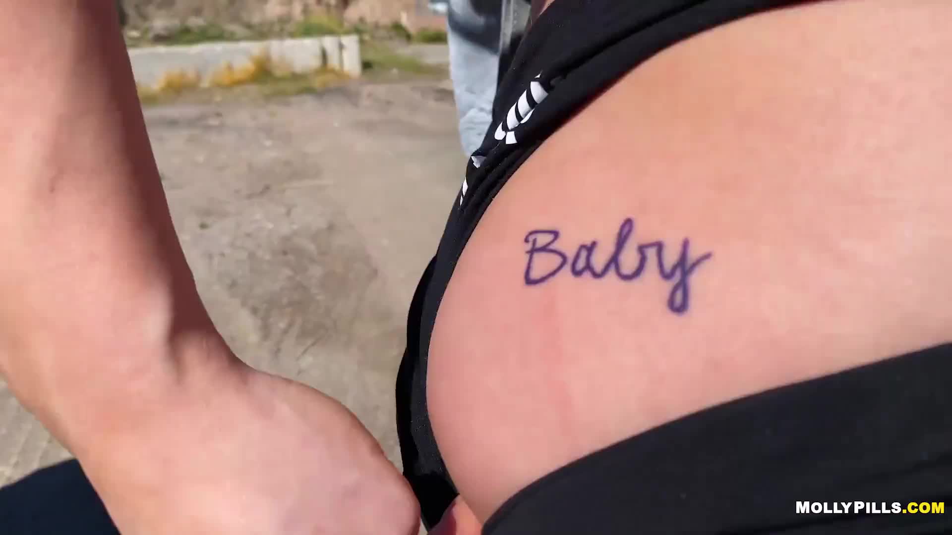 三人步登千刃冈，依山傍水戏鸳盟 (ph5ed841e865765)