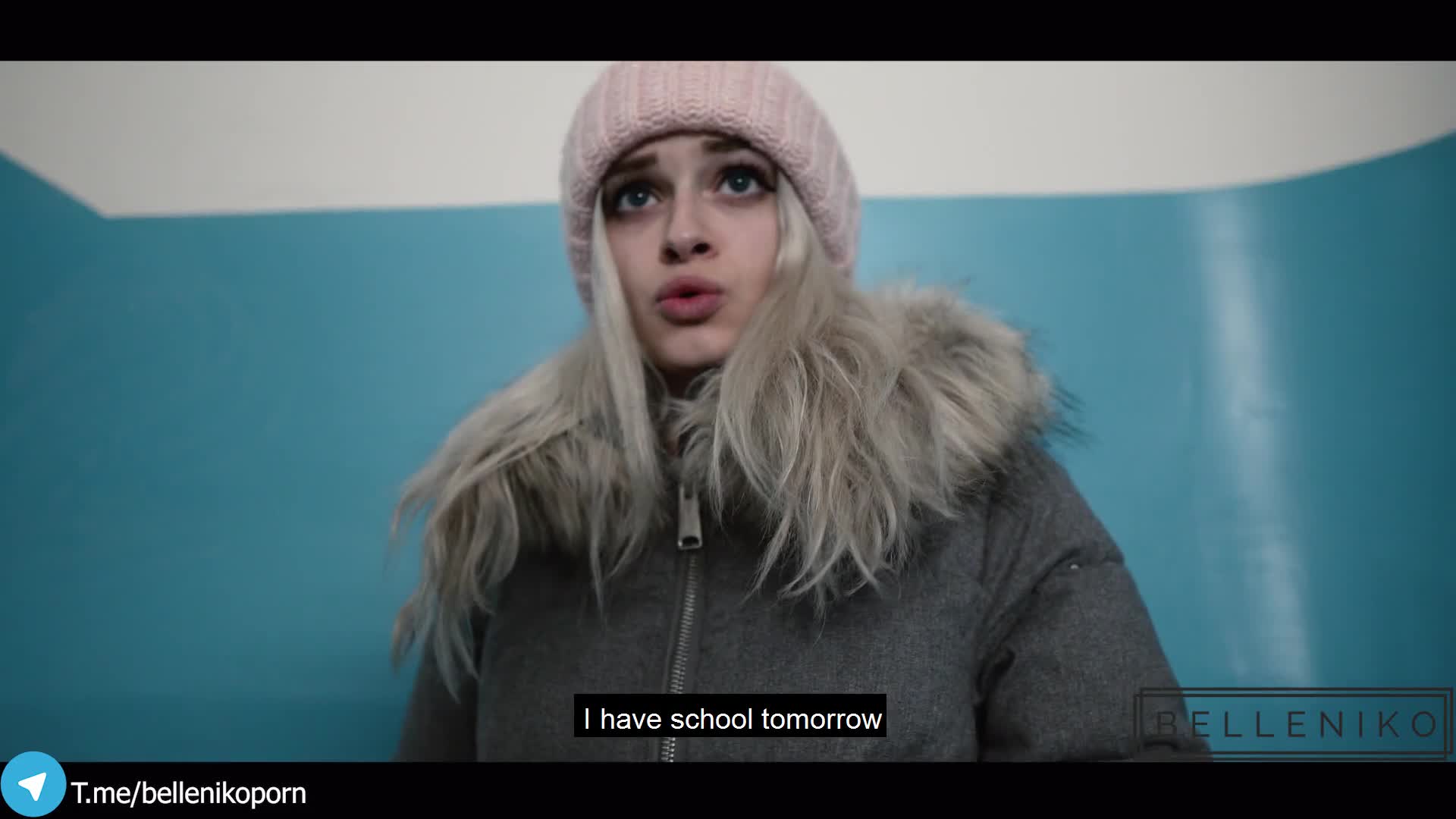 I gave on the first date right in the entrance! -- BelleNiko (ph5de701a9a6bc3)