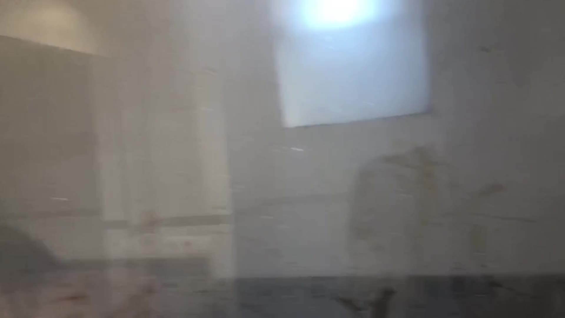 狂野的丈夫给紧身的妻子带来了她生命中最深的肛门 (6489a61140842)