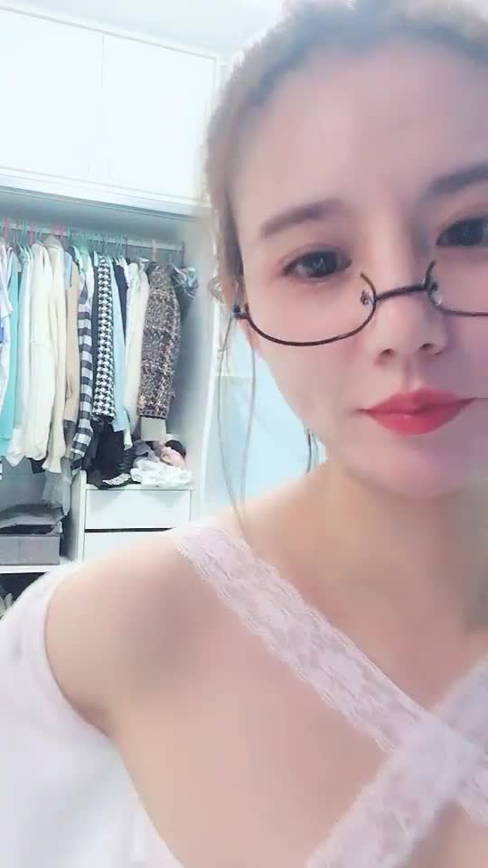 【菟菟呐】居家素颜~情趣制服~跳蛋塞B~互动抽插自慰【56V】 (14)